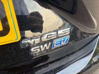 MG 5 MG5 Excite EV 5dr