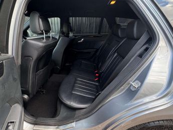 MERCEDES-BENZ E-CLASS 2.1 E220 SE CDi Auto 5dr