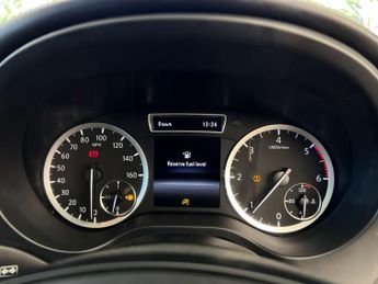 INFINITI Q30 1.5 Q30 Sport D 5dr