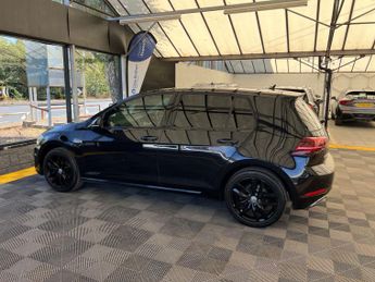 VOLKSWAGEN GOLF e-Golf 5dr