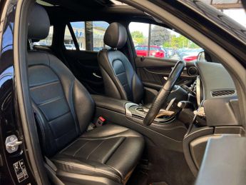 MERCEDES-BENZ GLC 2.1 GLC 220 D 4Matic AMG Line Premium Auto 4WD 5dr