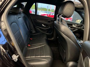 MERCEDES-BENZ GLC 2.1 GLC 220 D 4Matic AMG Line Premium Auto 4WD 5dr