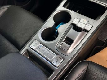 HYUNDAI KONA Kona Premium SE EV 5dr