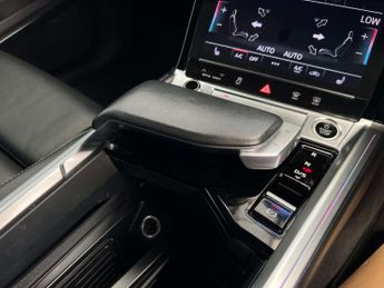 AUDI E-TRON e-tron Sportback 55 S Line Quattro Auto 4WD 5dr