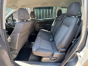 VAUXHALL ZAFIRA 1.8 Zafira Design 5dr