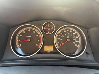 VAUXHALL ZAFIRA 1.8 Zafira Design 5dr