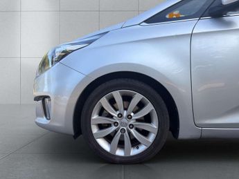 Kia Carens 1.7 CRDi EcoDynamics 3 MPV 5dr Diesel Manual Euro 5 (s/s) (134 b