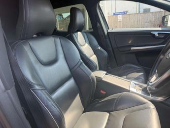 VOLVO XC60 2.4 XC60 R-Design Luxury Nav D5 AWD Auto 4WD 5dr