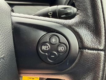 MINI CONVERTIBLE 2.0 Cooper D Auto 2dr