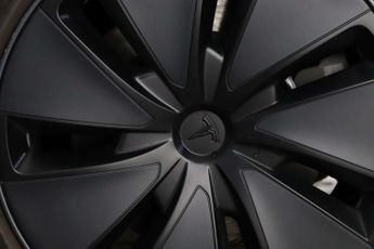 Tesla Model 3 Saloon 4dr Electric Auto RWD (208 ps)