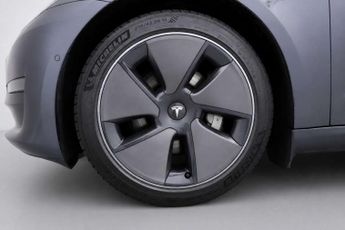 TESLA MODEL 3 (Dual Motor) Long Range Saloon 4dr Electric Auto 4WDE (346 ps)