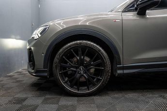 AUDI Q3 1.5 Q3 Vorsprung 35 TFSI Semi-Auto 5dr