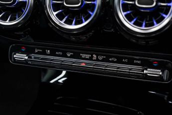 MERCEDES-BENZ A-CLASS 1.3 A 180 AMG Line Premium Plus Night Edition Auto 5dr