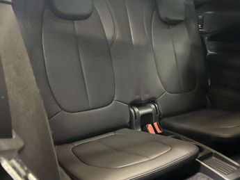 BMW 2 SERIES 2.0 220i M Sport Auto 5dr