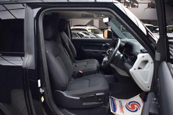 Land Rover DEFENDER 3.0 Defender Hard Top D MHEV Auto 4WD 5dr