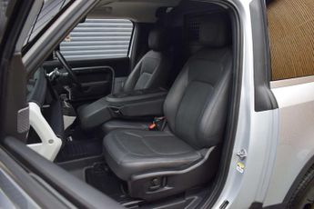 Land Rover DEFENDER 3.0 Defender Hard Top HSE D MHEV A 4WD 3dr