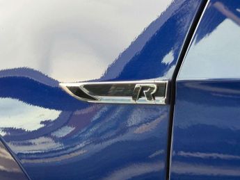 Volkswagen GOLF 2.0 Golf R TSi 4Motion Semi-Auto 4WD 5dr