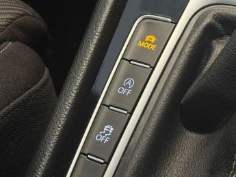 Volkswagen GOLF 2.0 Golf R TSi 4Motion Semi-Auto 4WD 5dr