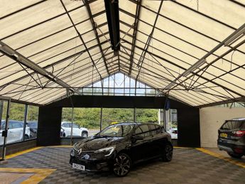 Renault Clio 1.6 Clio Lutecia SE E-Tech HEV Auto 5dr