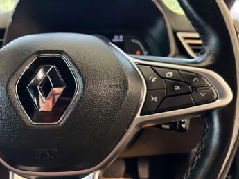 RENAULT CLIO 1.6 Clio Lutecia SE E-Tech HEV Auto 5dr
