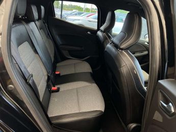 RENAULT CLIO 1.6 Clio Lutecia SE E-Tech HEV Auto 5dr