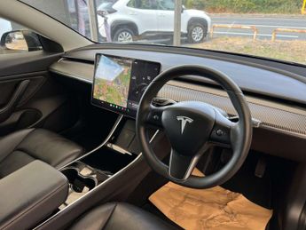 TESLA MODEL 3 Model 3 Long Range AWD 4WD 4dr