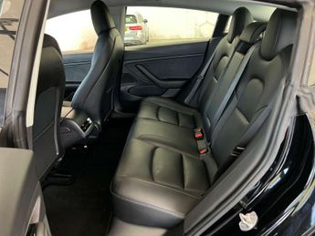 TESLA MODEL 3 Model 3 Long Range AWD 4WD 4dr