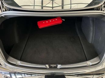 TESLA MODEL 3 Model 3 Long Range AWD 4WD 4dr