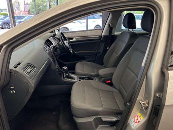 VOLKSWAGEN GOLF e-Golf 5dr