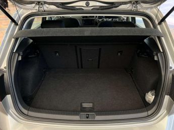VOLKSWAGEN GOLF e-Golf 5dr