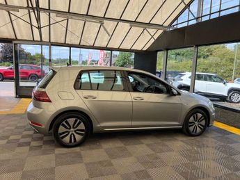 VOLKSWAGEN GOLF e-Golf 5dr