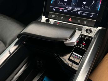 AUDI E-TRON e-tron Technik 55 Quattro 4WD 5dr