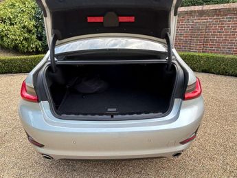 BMW 3 SERIES 2.0 330e Sport Professional Auto 4dr