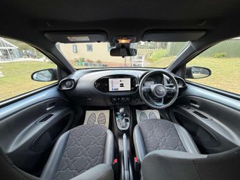 TOYOTA AYGO X 1.0 Aygo X Exclusive VVT-i Auto 5dr