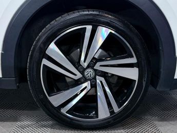 VOLKSWAGEN T-CROSS 1.0 T-Cross R-Line TSi Semi-Auto 5dr
