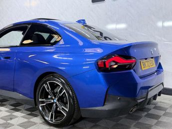 BMW 2 SERIES 2.0 220i M Sport Auto 2dr
