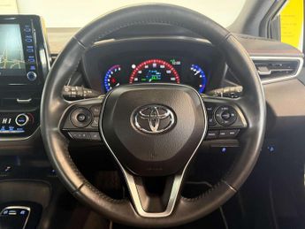 Toyota COROLLA 2.0 Corolla Excel HEV CVT 5dr