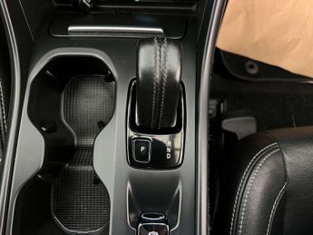 VOLVO XC40 2.0 XC40 Momentum T4 Auto 5dr