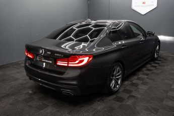 BMW 5 SERIES 2.0 520d M Sport Auto 4dr