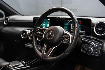 MERCEDES-BENZ A-CLASS 1.3 A 200 Sport Auto 5dr