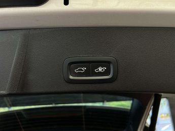 VOLVO XC40 XC40 + Recharge EV 5dr