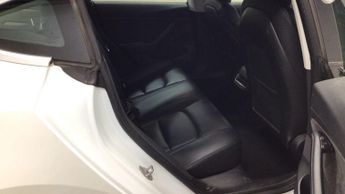 TESLA MODEL 3 Model 3 Standard Range + 4dr