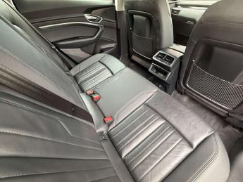 Audi e-tron 50 Technik SUV 5dr Electric Auto quattro 71.2kWh (313 ps)