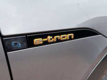 Audi e-tron 50 Technik SUV 5dr Electric Auto quattro 71.2kWh (313 ps)