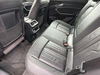 Audi e-tron 50 Technik SUV 5dr Electric Auto quattro 71.2kWh (313 ps)