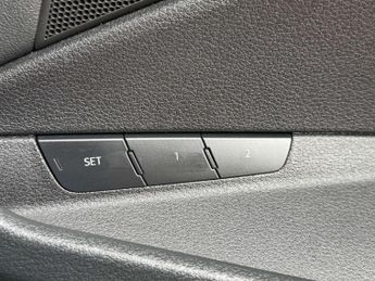 Audi e-tron 50 Technik SUV 5dr Electric Auto quattro 71.2kWh (313 ps)