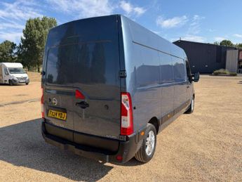 Nissan Interstar 2.3 dCi 35 Tekna Auto FWD L3 H2 Euro 6 (s/s) 4dr