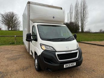 Peugeot Boxer 2.2 BlueHDi 335 Built for Business Low Floor Luton L3 Euro 6 (s/
