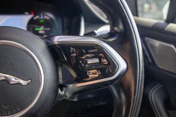 JAGUAR I-PACE 400 90kWh HSE SUV 5dr Electric Auto 4WD (400 ps)