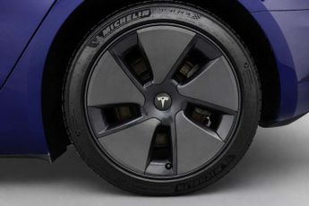 TESLA MODEL 3 Saloon 4dr Electric Auto RWD (241 bhp)